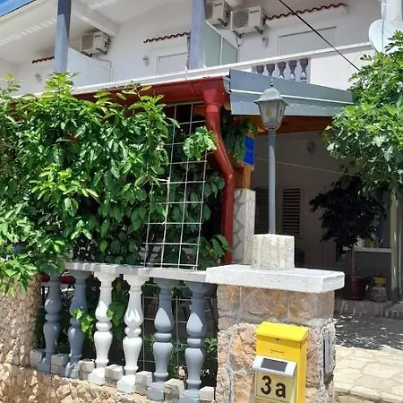 Apartment Aurora Starigrad Paklenica