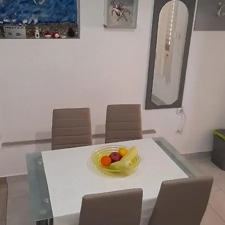 Aurora Apartment *